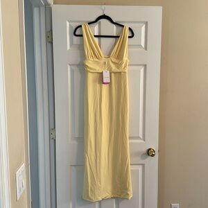 Formal women’s dress, yellow, size 6, brand new with tags